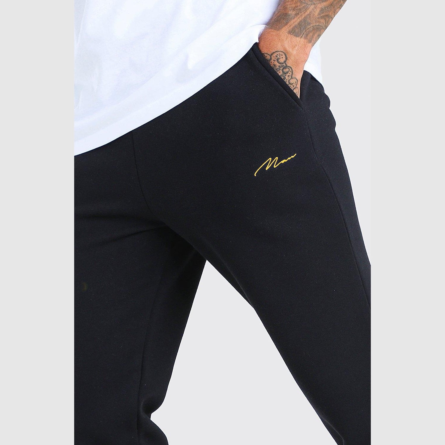 boohooman signature joggers